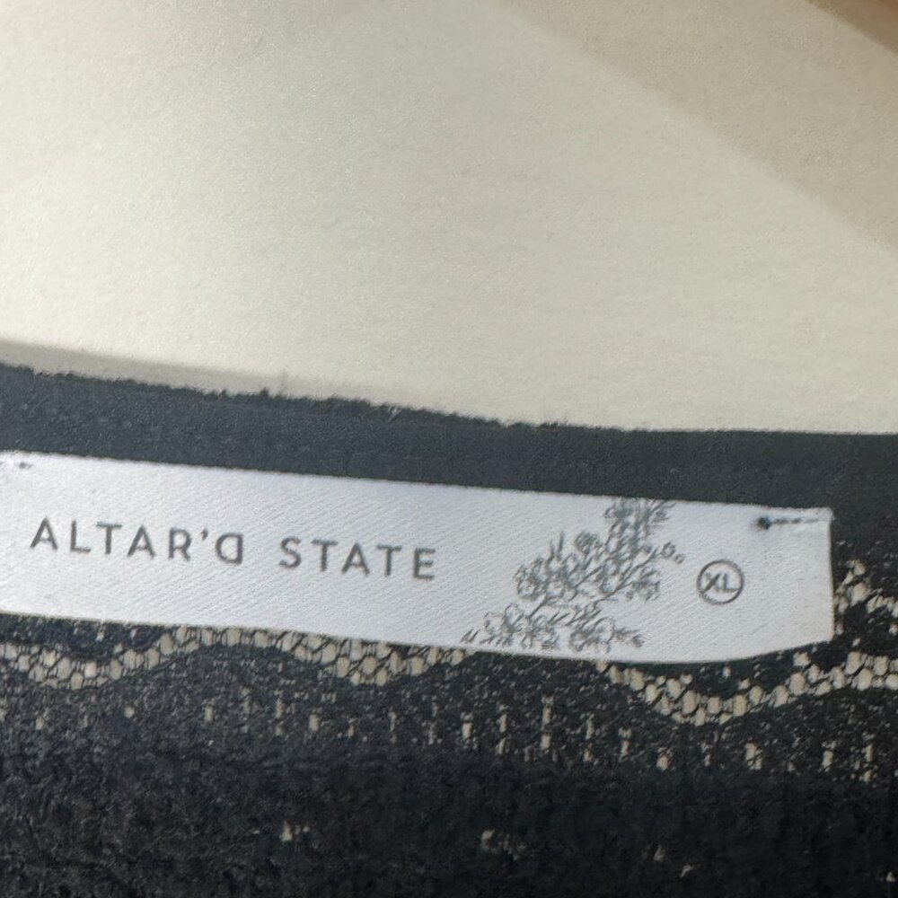 Altar’d State Black Lace Peplum Blouse Short Sleeve Size XL - Picture 2 of 5